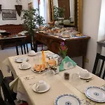 Alle Vecchie Mura Bed & Breakfast Pistoia