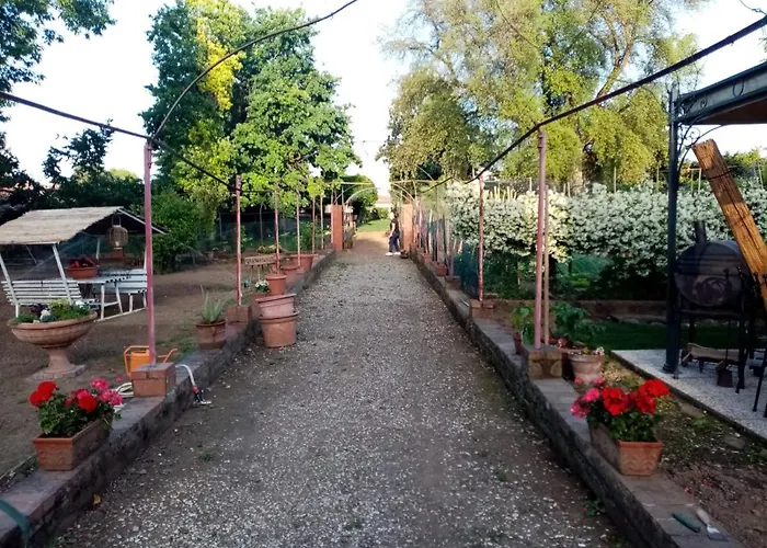 Alle Vecchie Mura Bed and Breakfast Πιστόια
